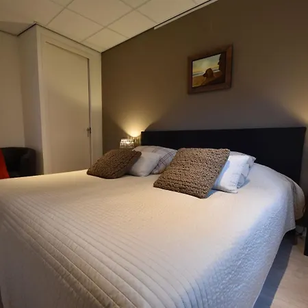 Dom wakacyjny In Near Bergerbos Forest *